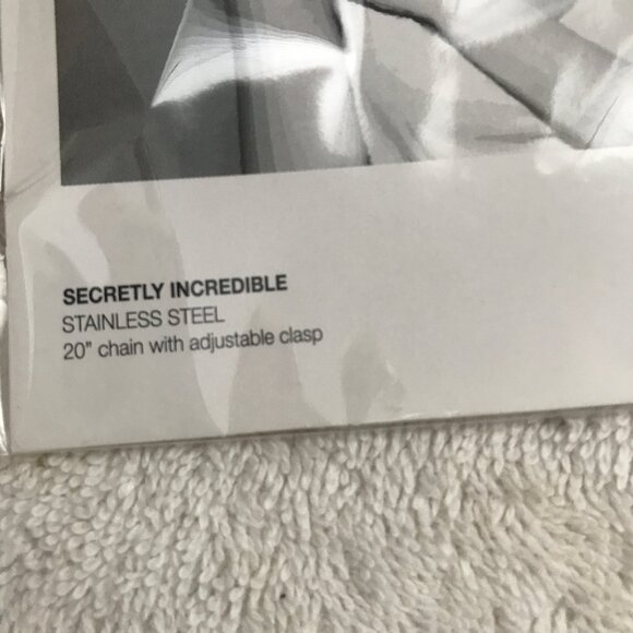 Jaeci SecretlyIncredible Stainless Steel Chain Womens NEW - Picture 2 of 4